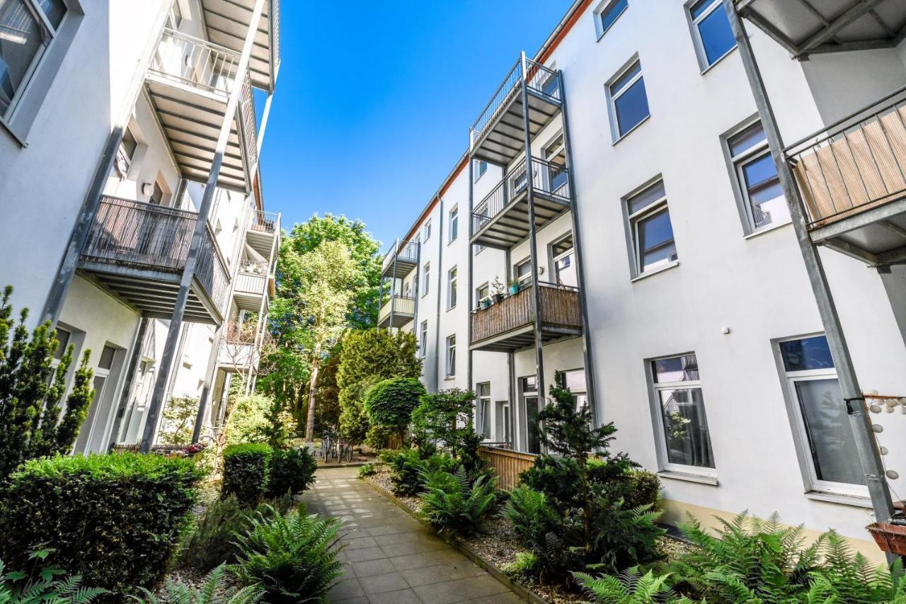 Helle Wohnung In Sudenburg Mit Balkon - Wlan, 4 Schlafplaetze Magdeburg Zewnętrze zdjęcie