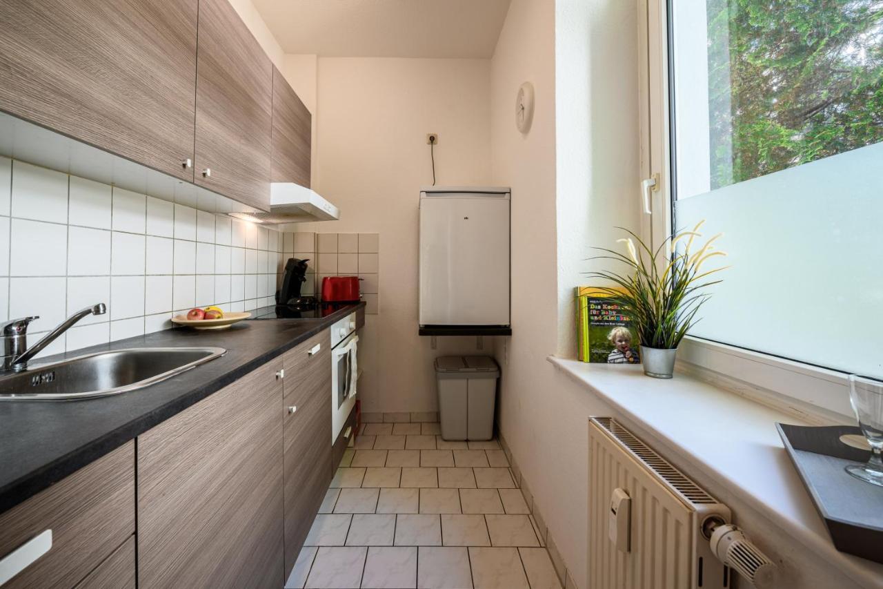 Helle Wohnung In Sudenburg Mit Balkon - Wlan, 4 Schlafplaetze Magdeburg Zewnętrze zdjęcie